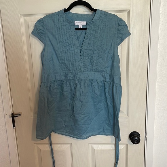 Liz Lange for Target Tops - Liz Lange Maternity. Size L.